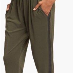 WAYF Green Crepe Track Pants size M